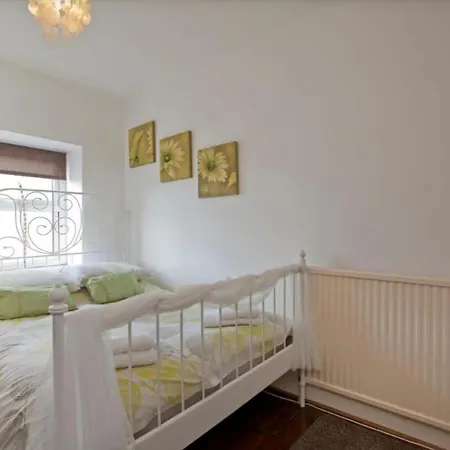 Commerce Homestay szállás *